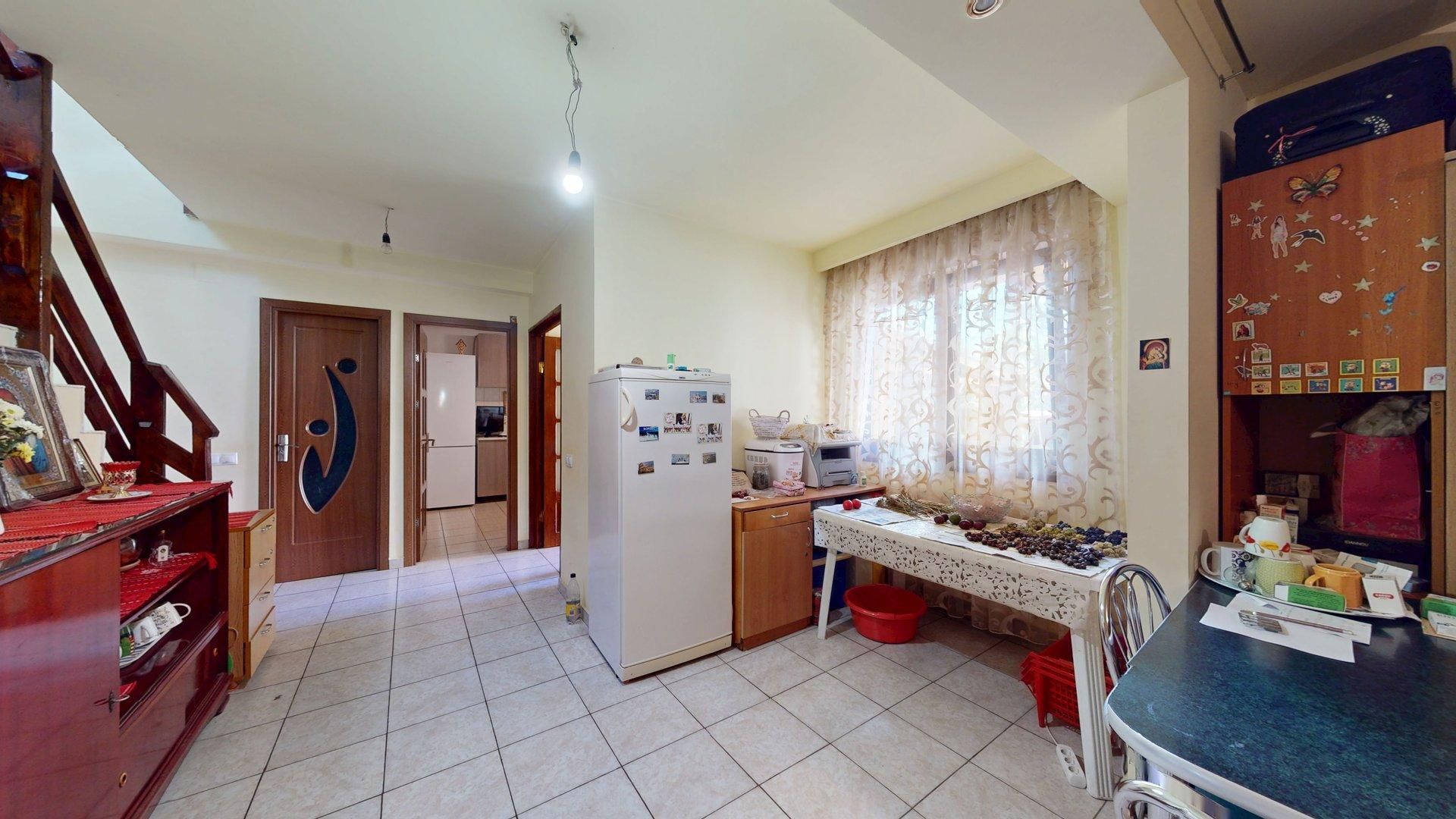 VIla Spatioasa 9 Camere si teren 260 mp - Strada Escalei! - Poză 25
