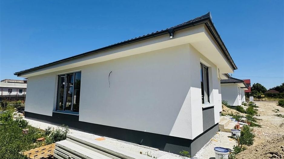 Casa Plan Parter Semifinisata Zona Oncea - Poză 2