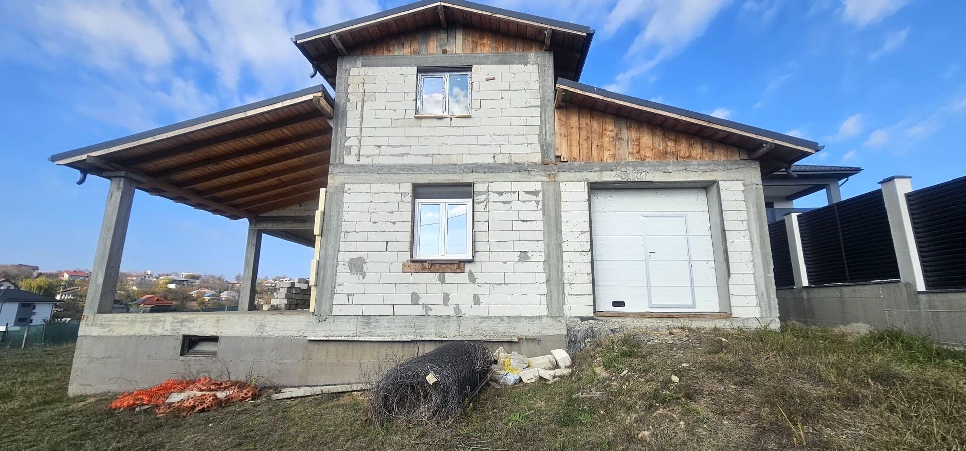 Casa la rosu Bariera, 211 mp, teren 896 mp, MAG Invest, 175.000 EUR - Poză 2