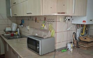 De inchiriat apartament cu 3 camere, zona Bulevard - Poză 3