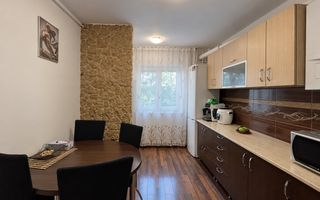 Apartament spatios cu 4 camere, zona centrala Apahida - Poză 4