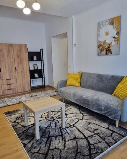 De inchiriat Apartament 2 Camere Piata Romana - Metrou - Poză 1