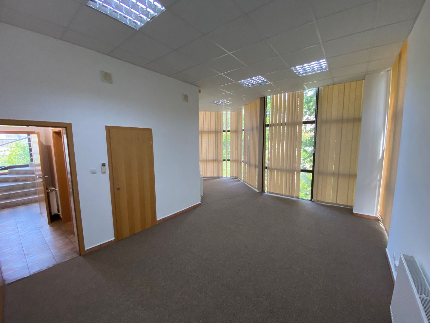 Cladire de birouri zona Olimpia Stadion  suprafață 1.100 mp - Poză 5