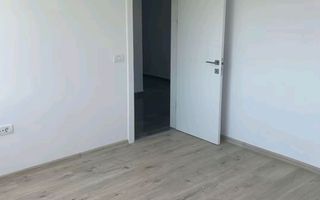 Vânzare apartament 2 camere cu parcare subterană - Poză 5