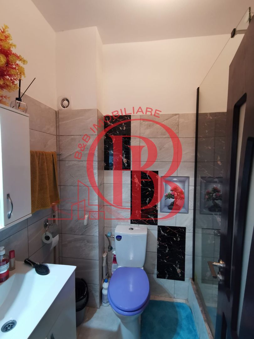 2 camere finalizat mobilat si loc de parcare inclus - Poză 9