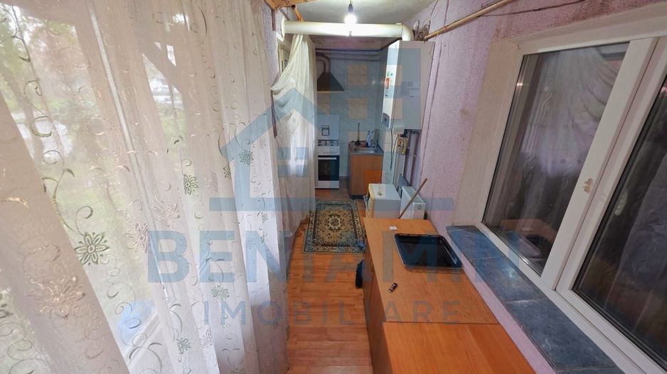 Apartament de inchiriat 2 camere decomandat parter Cornitoiu - Poză 12