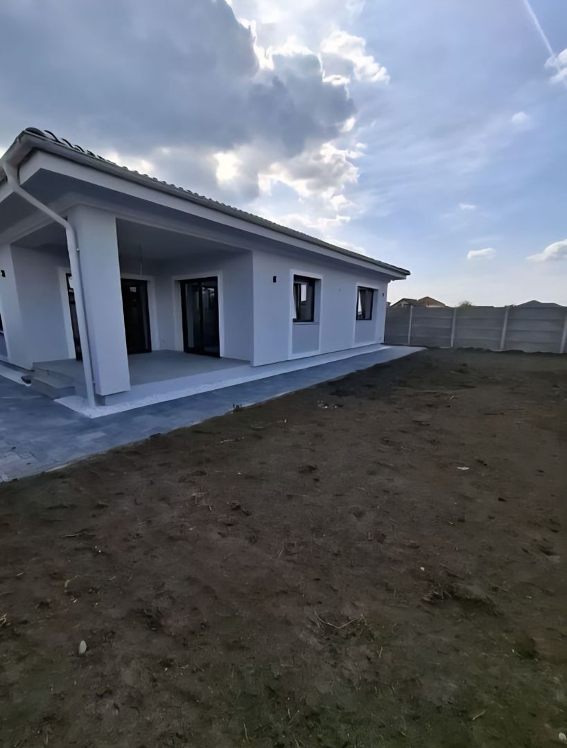 Locuinta individuala cu garaj- in stil mediteranean - Poză 6