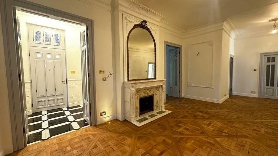 Apartament in vila  - renovat lux , 4 camere - Poză 1