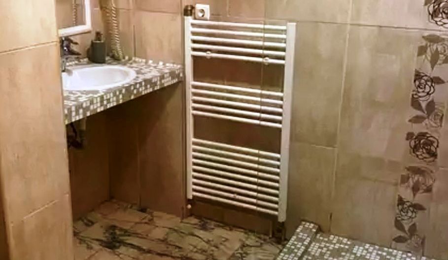 Pensiune cu 18 camere in centrul Brasovului - Poză 7