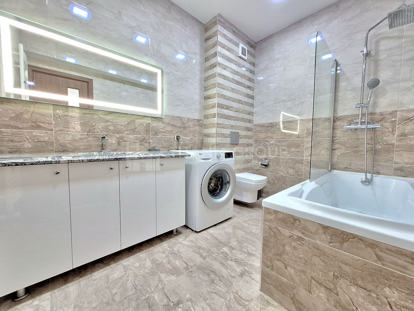 Apartament decomandat ultraspatios 72mp, 2 bai, Isaran Coresi - Poză 10