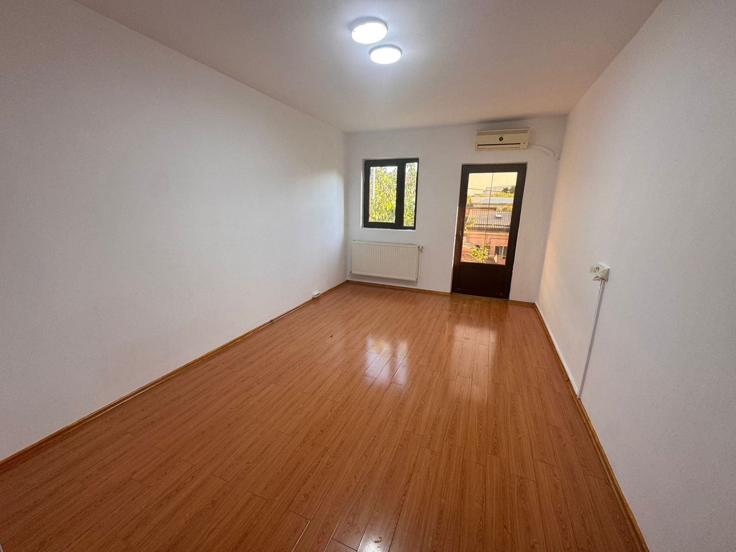 Casa de inchiriat Timpuri Noi 204 m - Poză 9