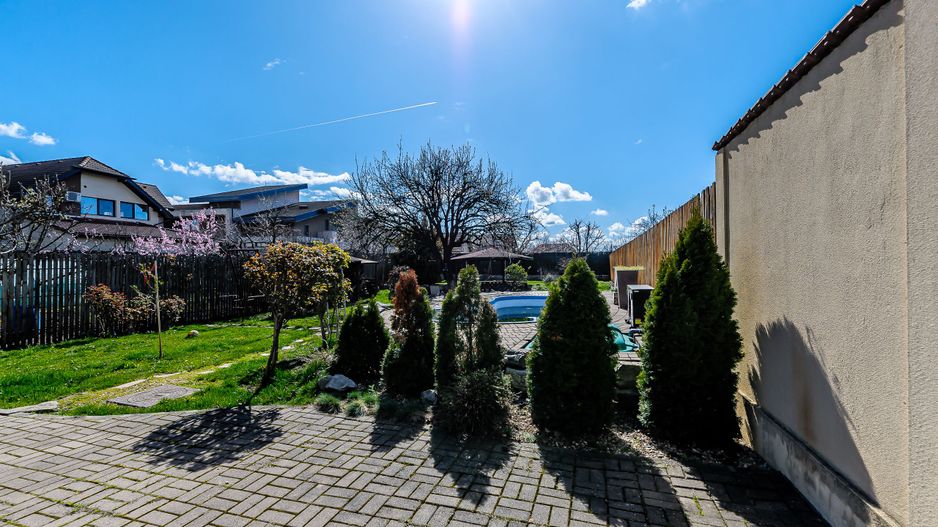 Vilă unică în Părneava - Poză 11