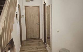 Apartament cu mansardă, 2 camere de închiriat – zona 7 Noiembrie - Poză 5