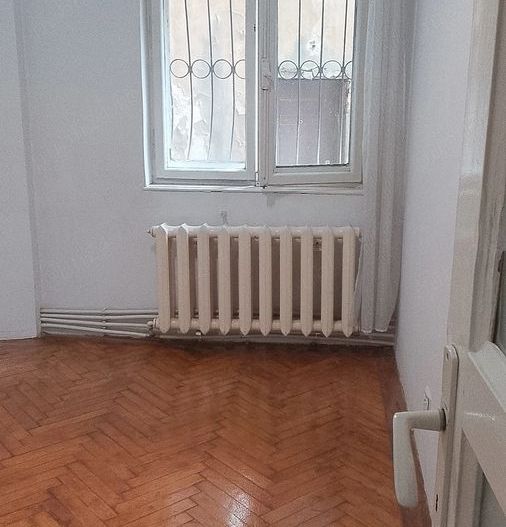 APARTAMENT NEMOBILAT SPATIOS METROU UNIVERSITATE - Poză 6