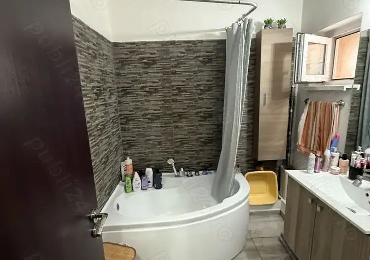 3 camere -  1 Decembrie 1918 - Poză 7