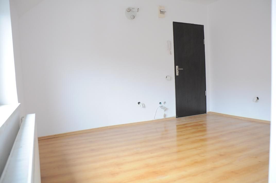 2 camere| DOROBANTI-RADU BELLER - Poză 10