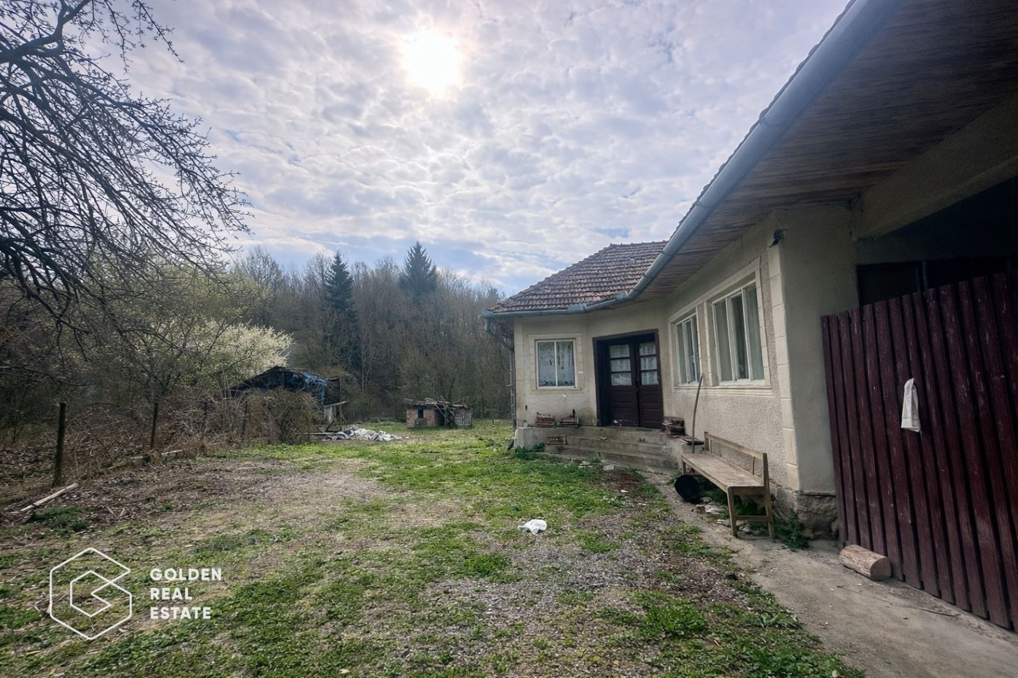 Casă cu teren generos 1.944 mp, Măgulicea, Vârfurile - Poză 12