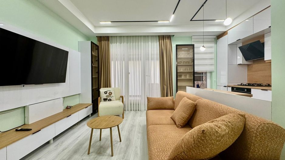 COSMOPOLIS - Apartament cu 3 camere si gradina, mobilat si utilat. - Poză 1