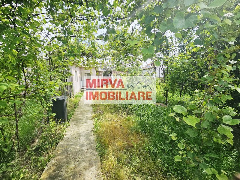 Casă cu 2 camere și teren generos, Dărmănești – Exclusivitate - Poză 1