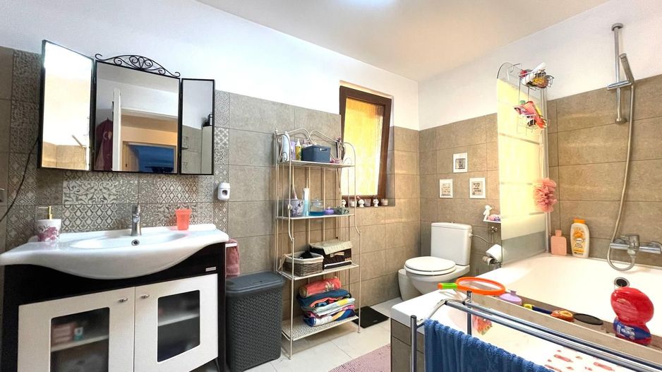 Duplex complet mobilat+utilat - 112mp - 187.000 - Mosnita - Poză 15