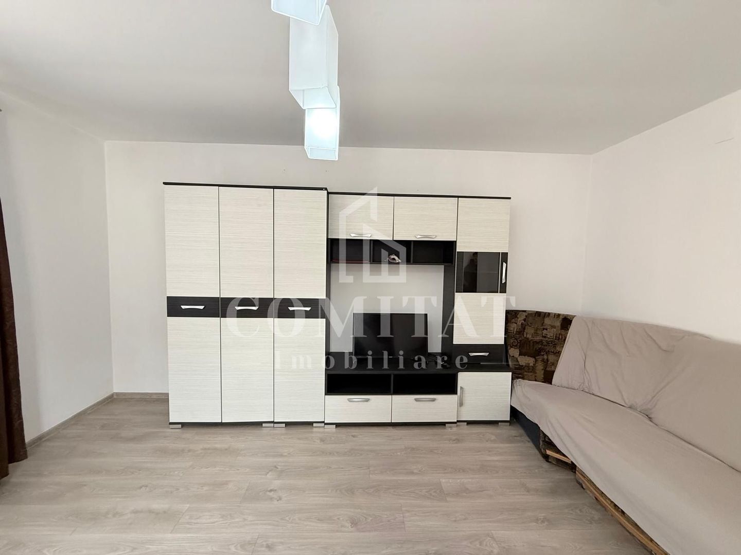 Casă individuală 4 dormitoare zona Hasdeu - Poză 2