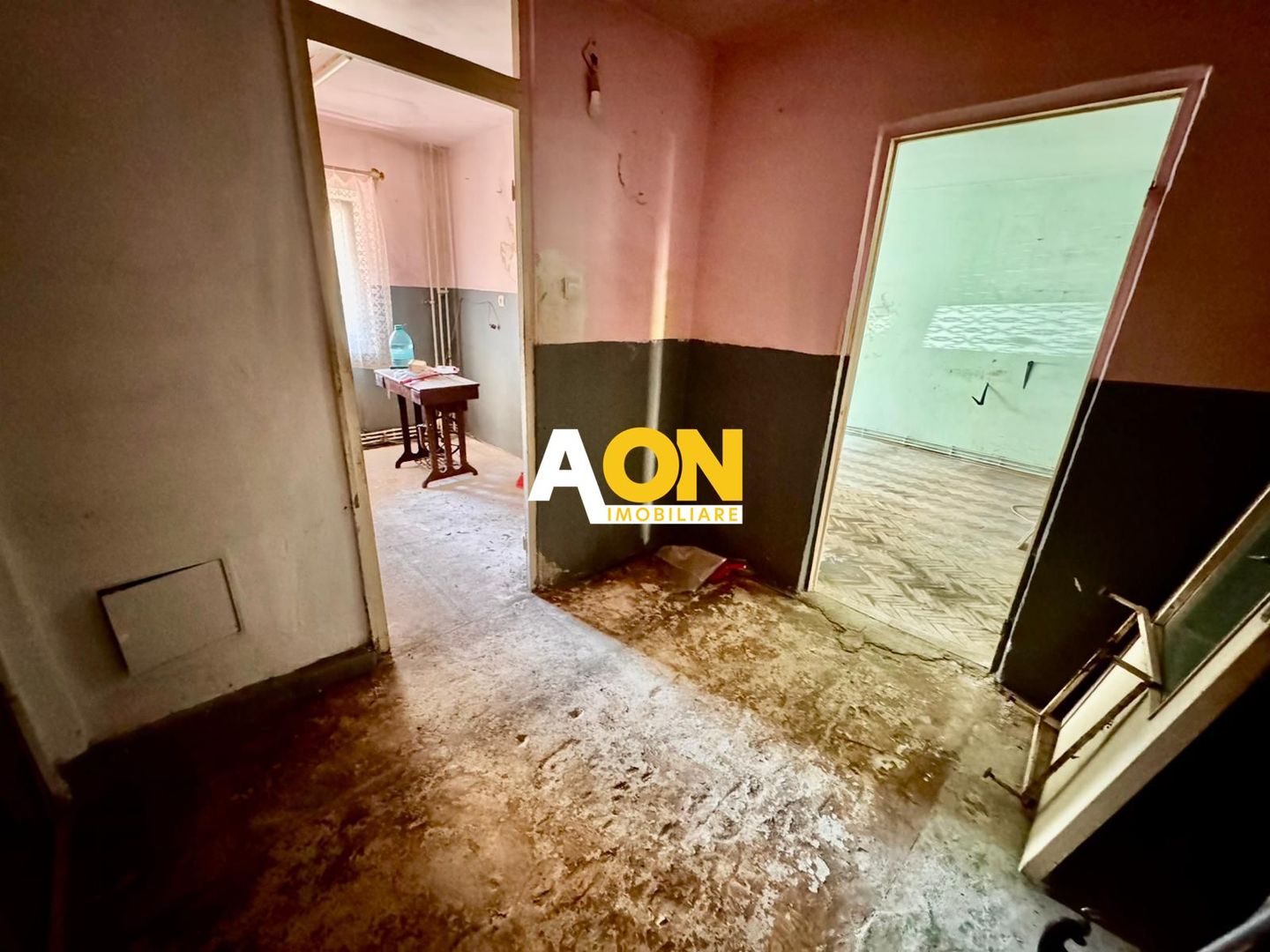Apartament 2 camere de vânzare | 50 mp | Parter | Zona Cetate - Poză 1