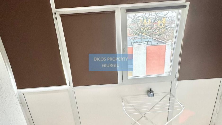 Apartament 3 camere, central - Poză 3