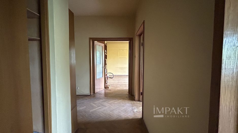Apartament deosebit in centrul orasului, garaj si suprafata generoasa! - Poză 17