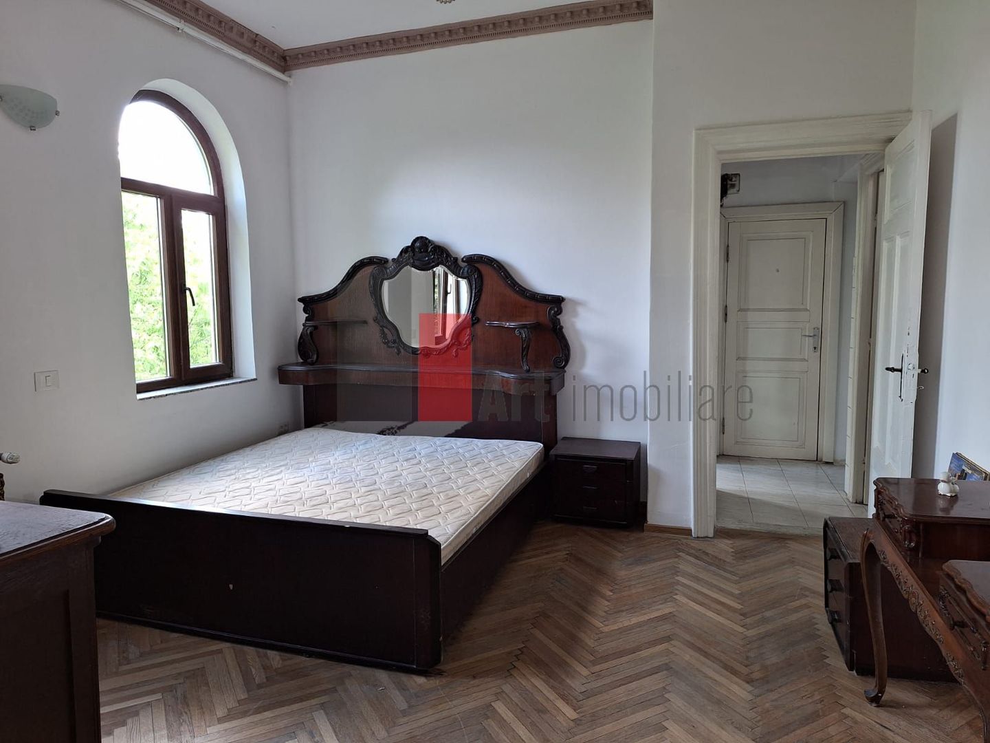 Apartamentul "KORTER" , et. 2 in vila, SINGUR PE ETAJ - Poză 7