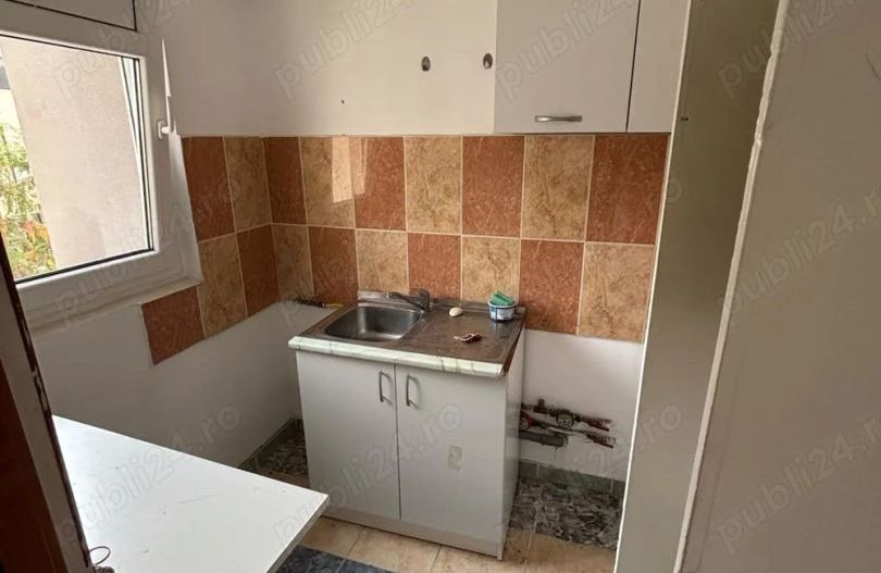 Garsoniera zona Dristor - Rm Valcea - Poză 2