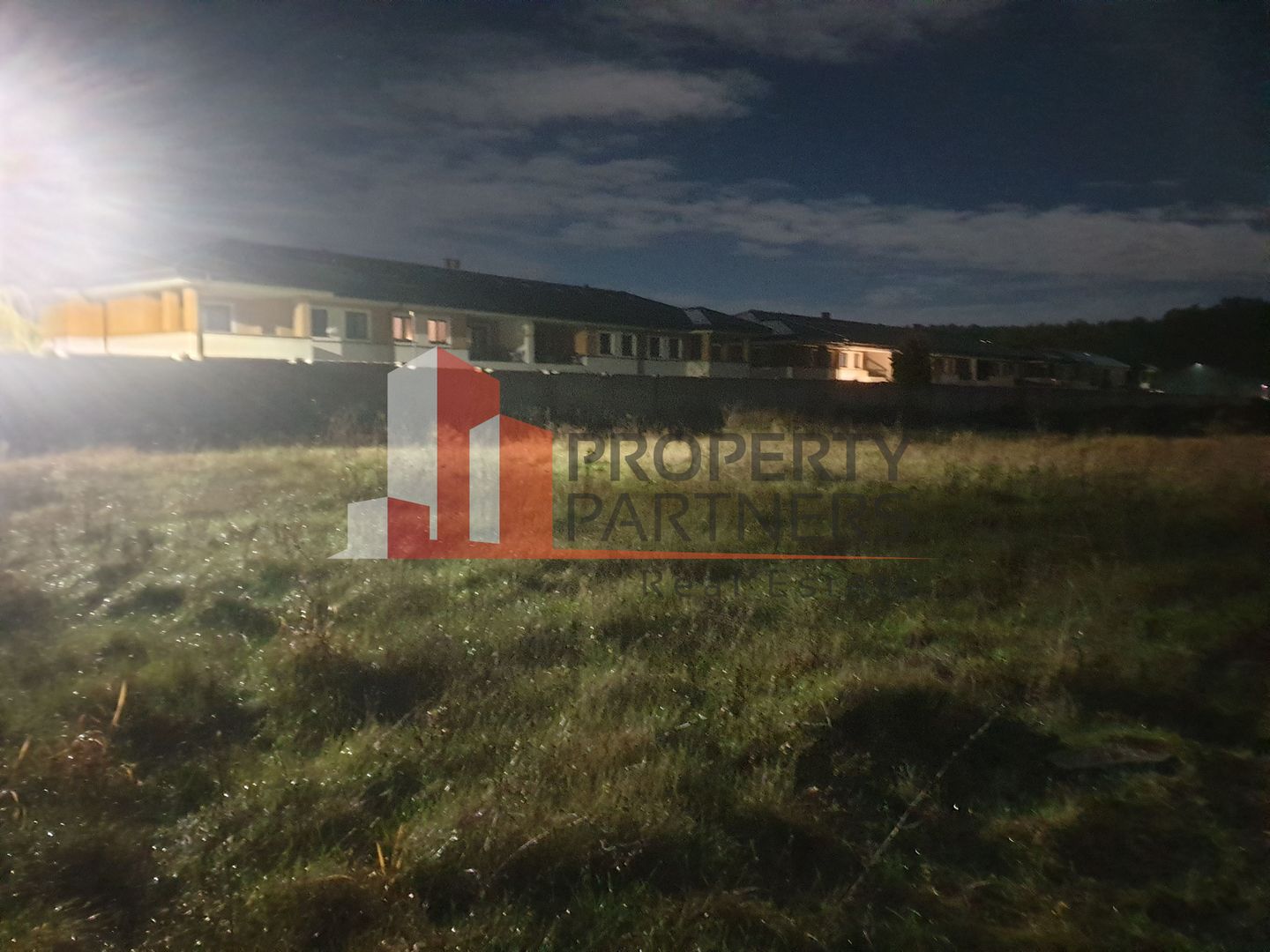 Teren rezidential 500 mp langa padurea Baneasa si Oxford Gardens - Poză 1