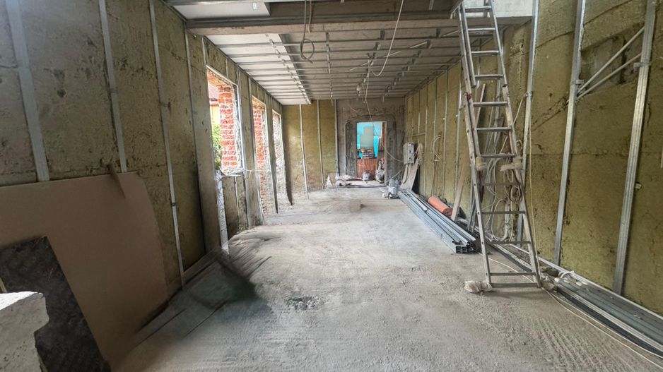 Vila solidă cu potential mutiplu 5 camere + teren || Piața Romană–Polonă - Poză 1