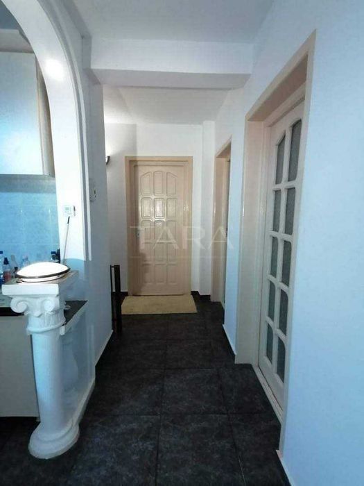 Apartament cu 3 camere de vânzare. Gheorgheni, zona Hotel Royal. - Poză 5