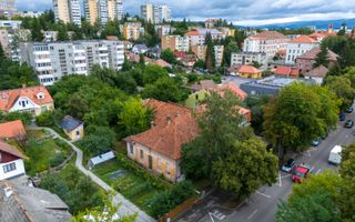 Casă spațioasă în centrul orașului Sfântu Gheorghe | Teren 1300 mp - Poză 2