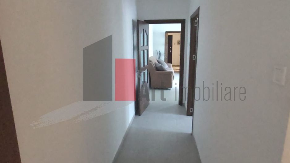 Vânzare apartament 3 camere 2 băi cu centrală Brâncoveanu - Covasna - Poză 3