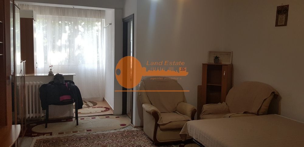 Garsonieră  – Costin Georgian, 10 minute de metrou - Poză 1