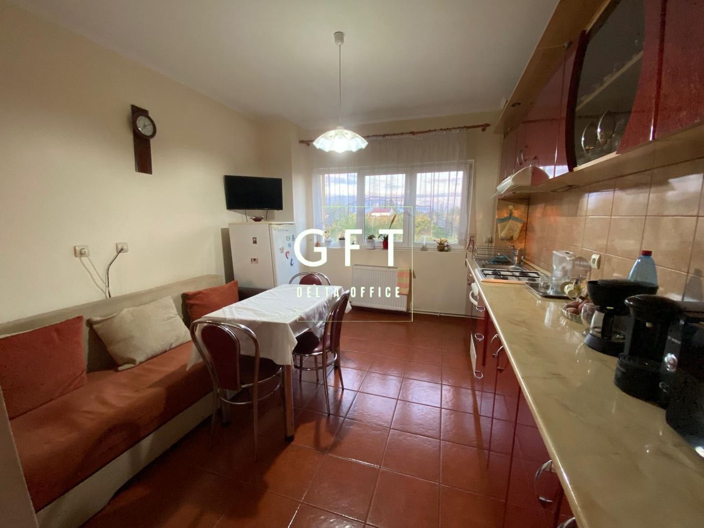 Casa 5 camere 230 mp-terasa-teren 1500 mp-garaj-atelier-Livezile - Poză 4