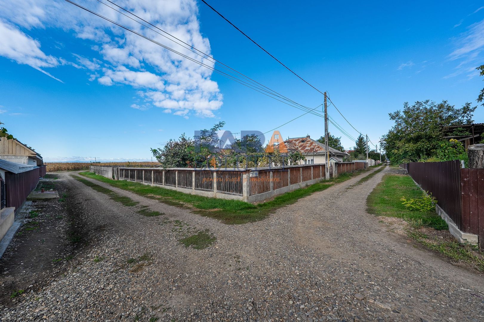 Casă cărămidă 80 mp, teren 1000 mp, colț, 7 km de Roman, Trifești - Poză 19