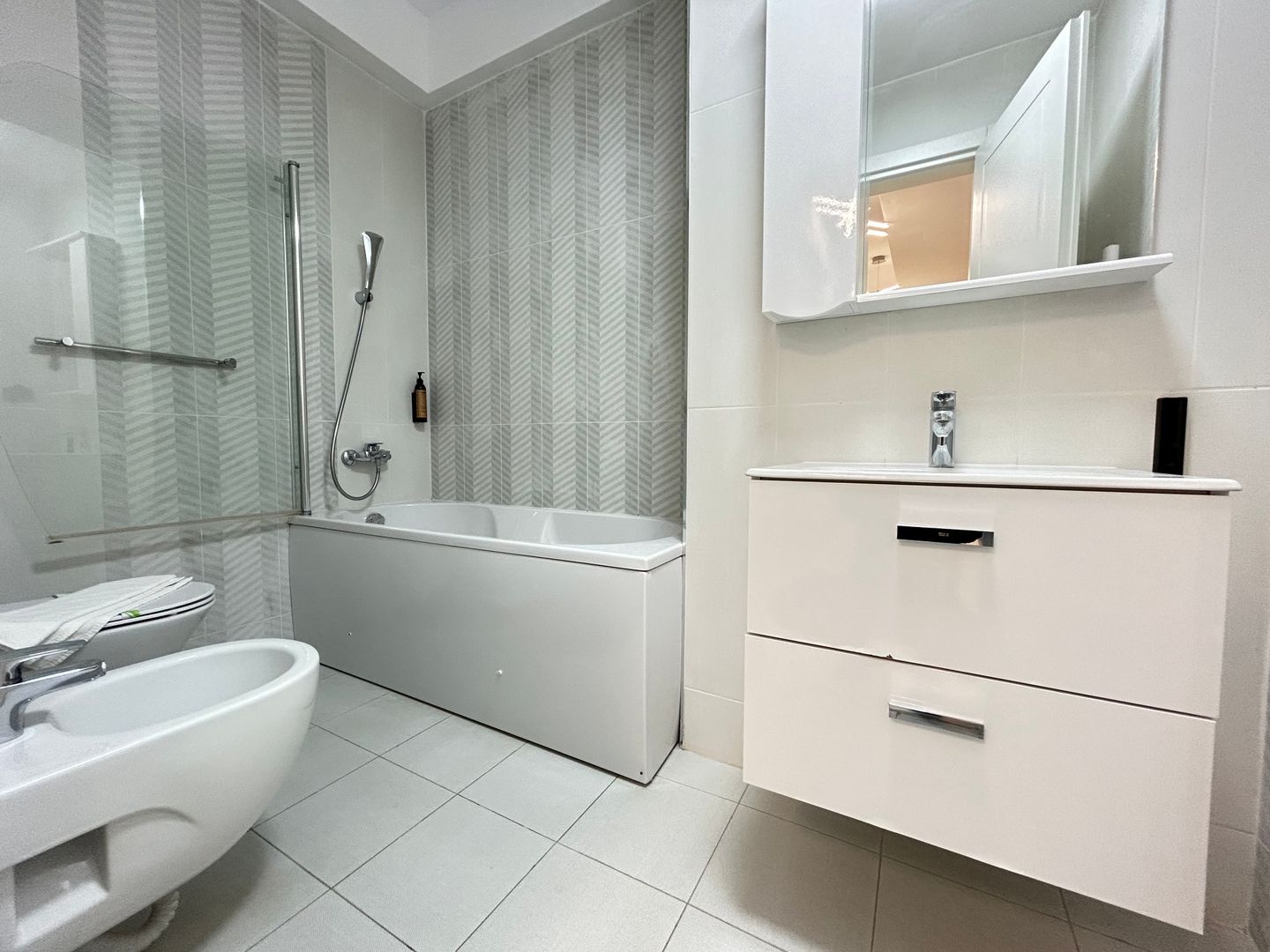 Apartament 3 camere loc parcare vedere la mare Sea ON Residence Mamaia - Poză 10