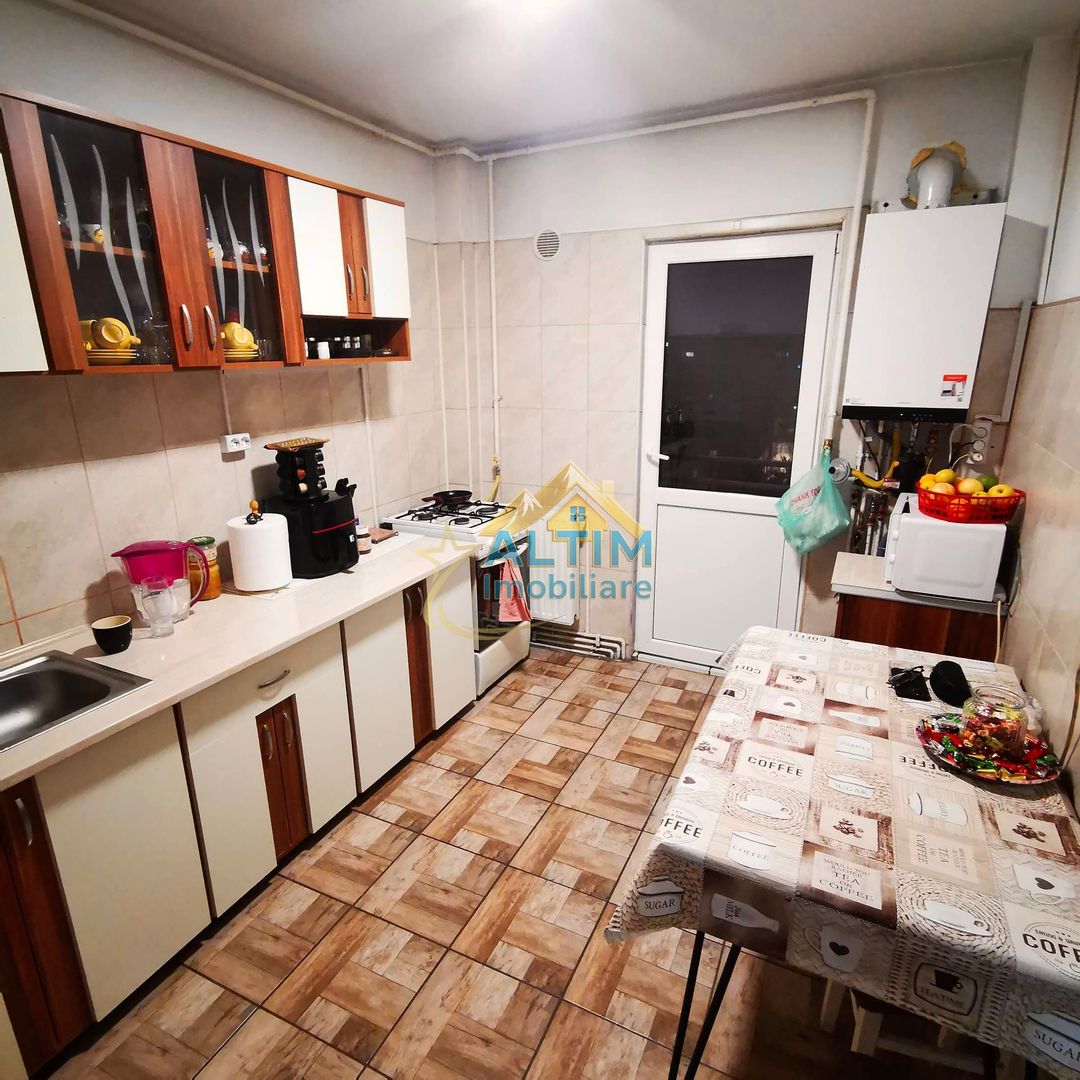 Apartament cu 3 camere, Calea București, Brașov - Poză 4