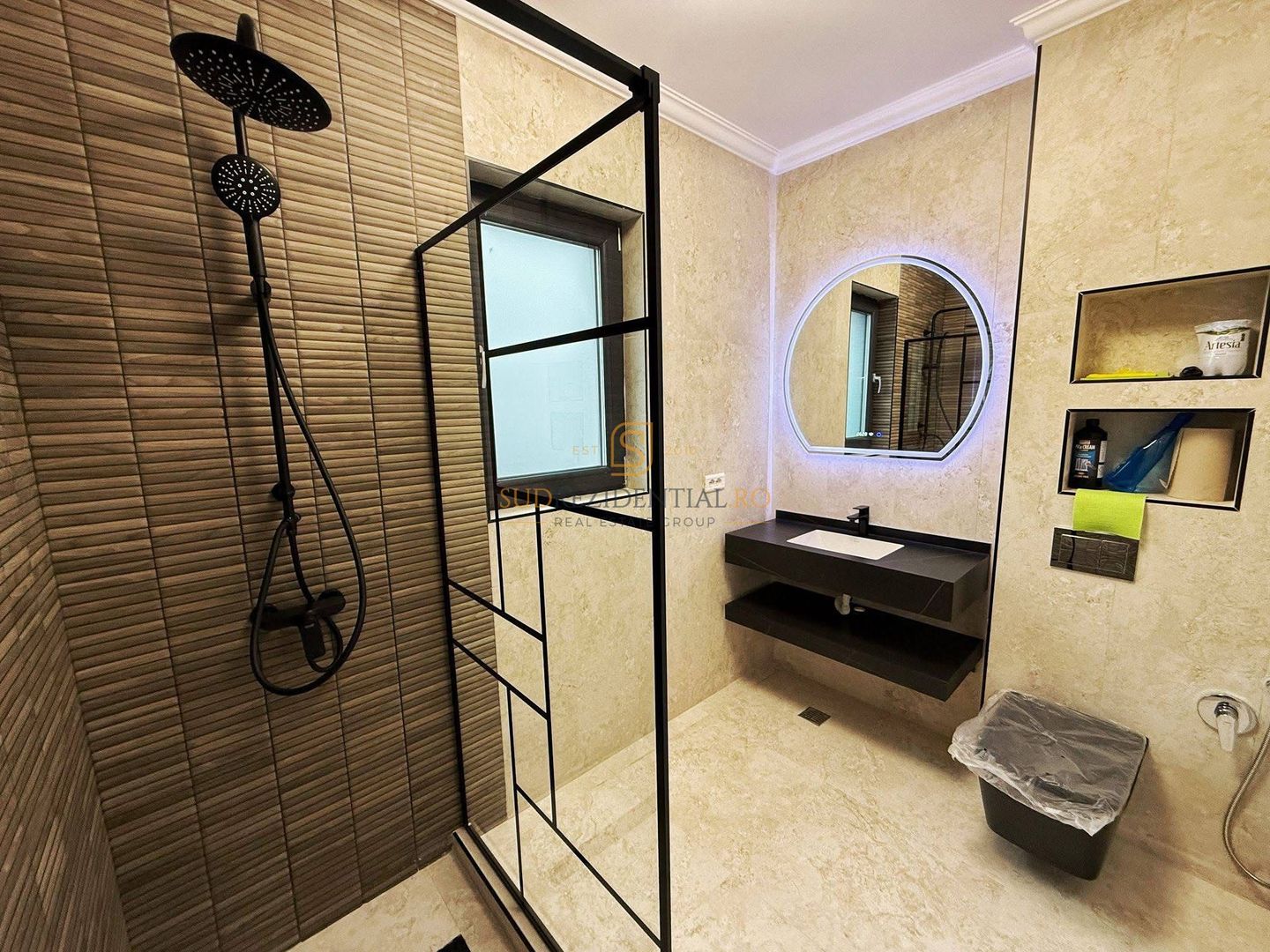 Vila individuala de vanzare, 4 camere, 3 bai, central Comuna Berceni - Poză 11