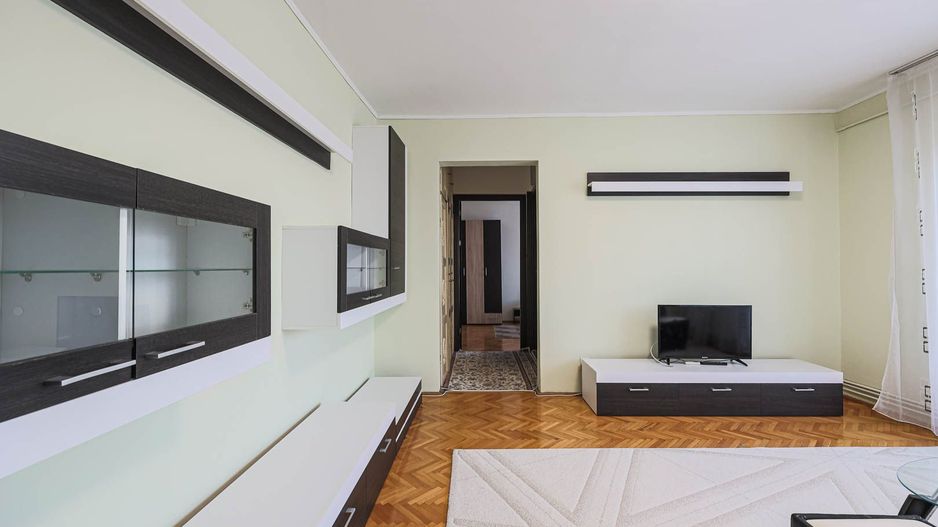 Proprietate rezervată Apartament cu 2 camere la cheie, situat central - Poză 6