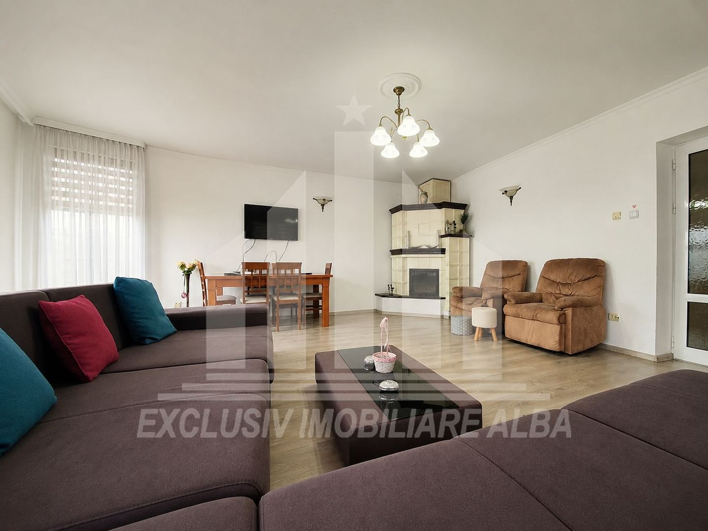 Casa individuala | 320 mp | 750 mp teren | Toate utilitatile | Cetate - Poză 2