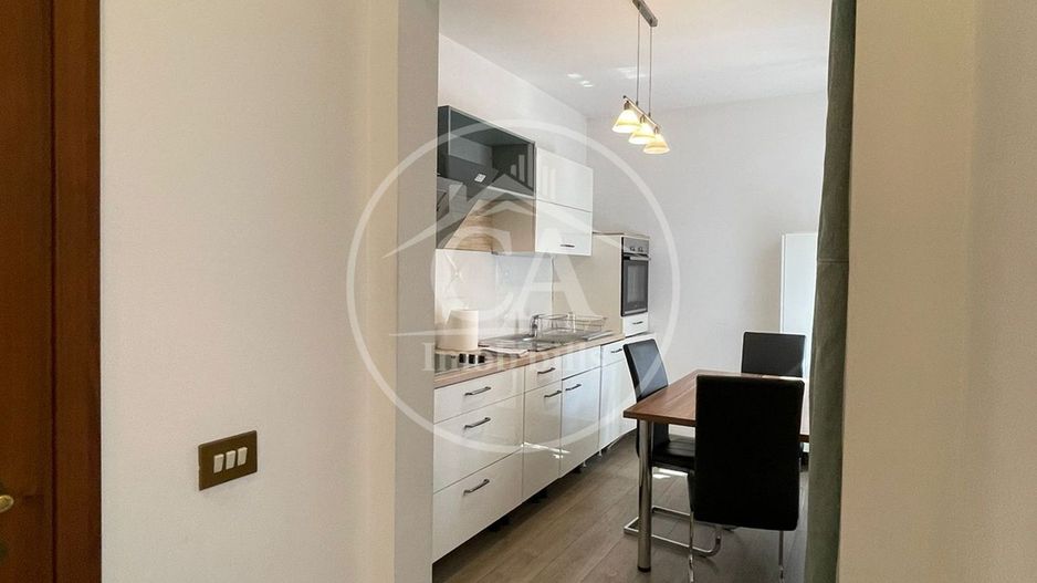 Apartament de vanzare cu 3 camere in zona Central, Oradea - Poză 16