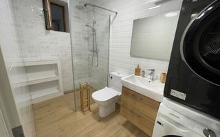 Casa spatioasa,amenajata in zona Lipovei - Poză 9