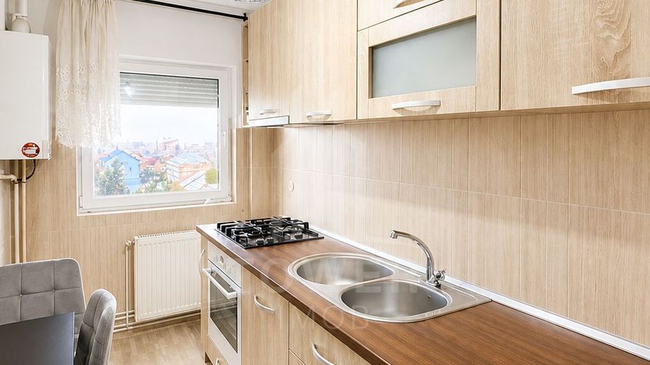 Apartament cu doua camere Vasile Aaron - Poză 3