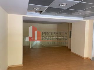 Spatiu comericial in cladire consolidata si renovata. - Poză 11