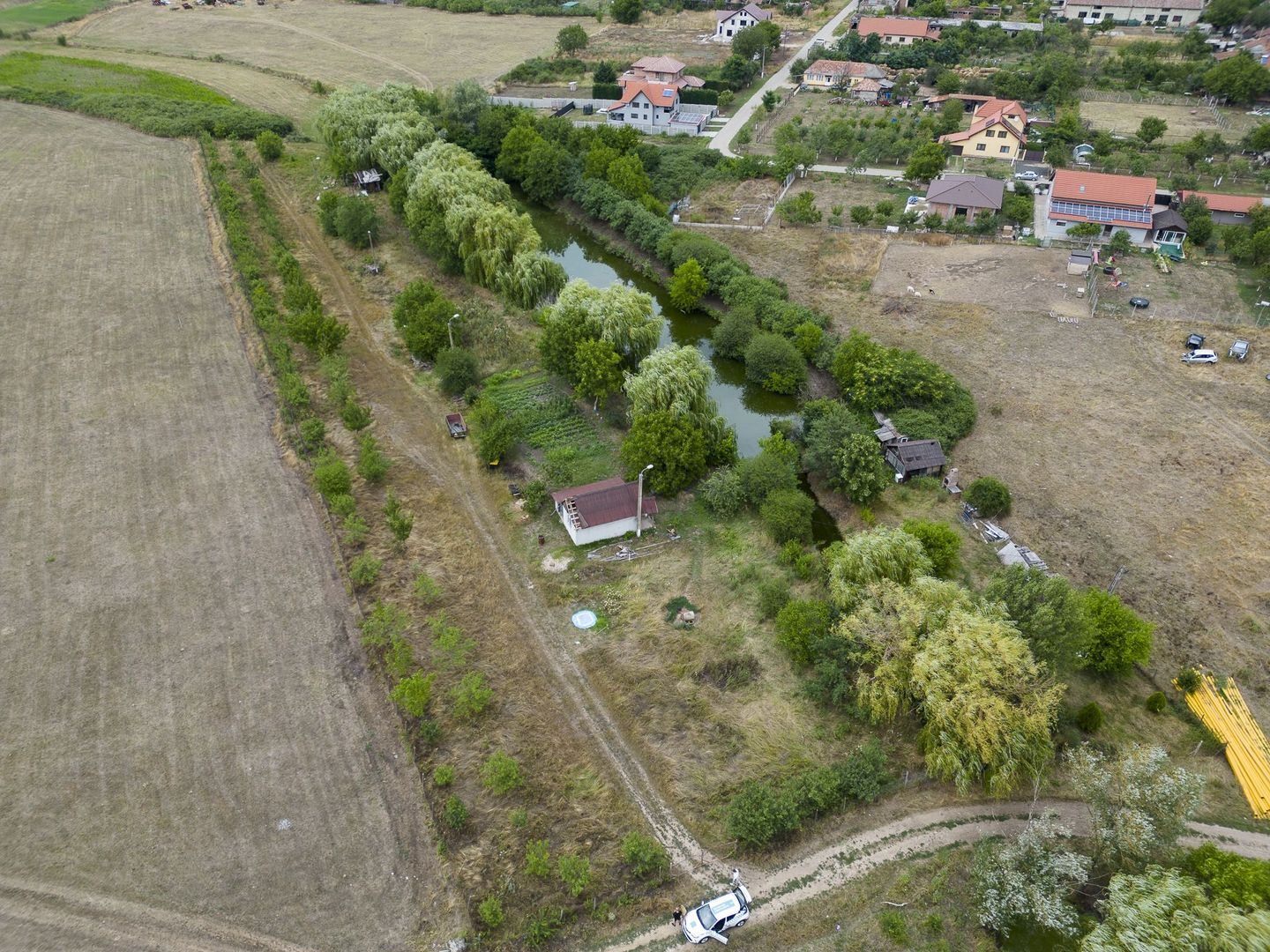 Teren de 7900 mp cu baltă de pescuit în Frumușeni - Poză 4
