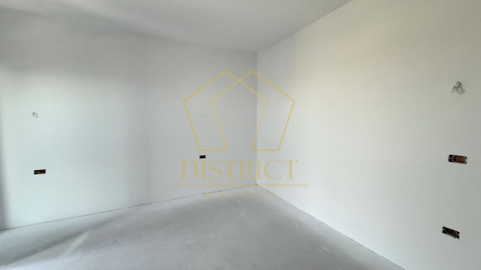 Duplex premium 4 camere, 2 balcoane | Covaci - Poză 14