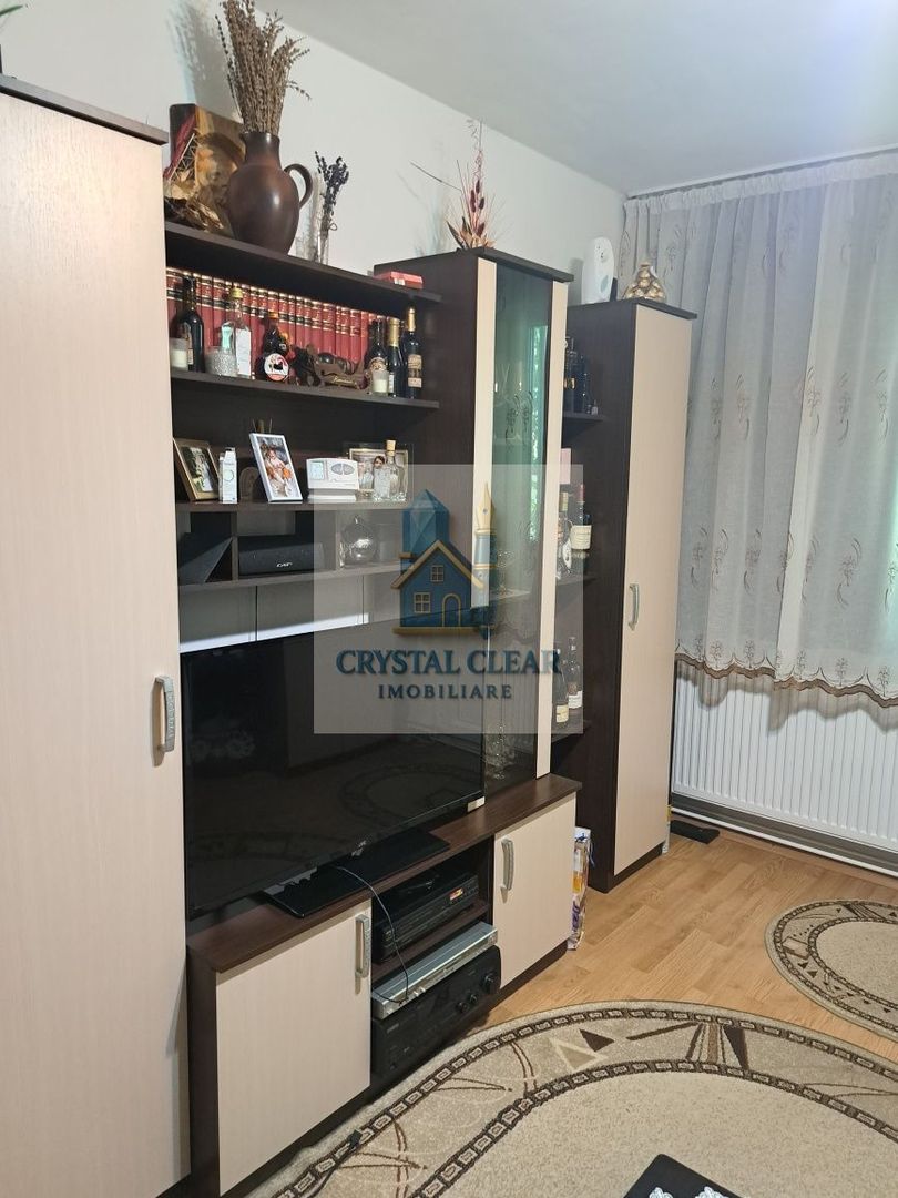 Apartament 3 camere - cartierul Dâmbu Pietros - Poză 3